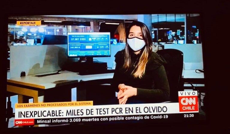 La periodista cubana Silvia Oramas en un programa de la CNN en Chile